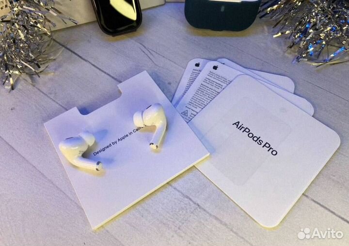 Apple Watch 9 Ultra 2 с наушниками AirPods Pro 2