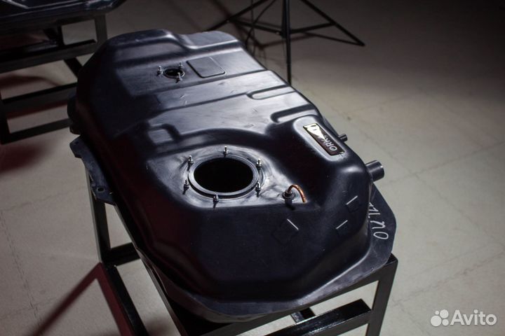 Топливный бак Пежо 4007/4008 4wd