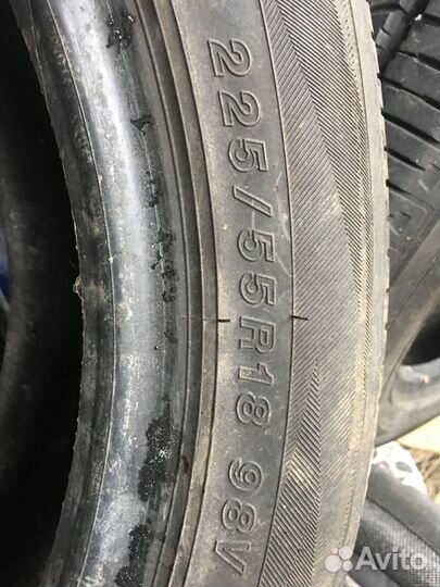 Yokohama E102 225/55 R18