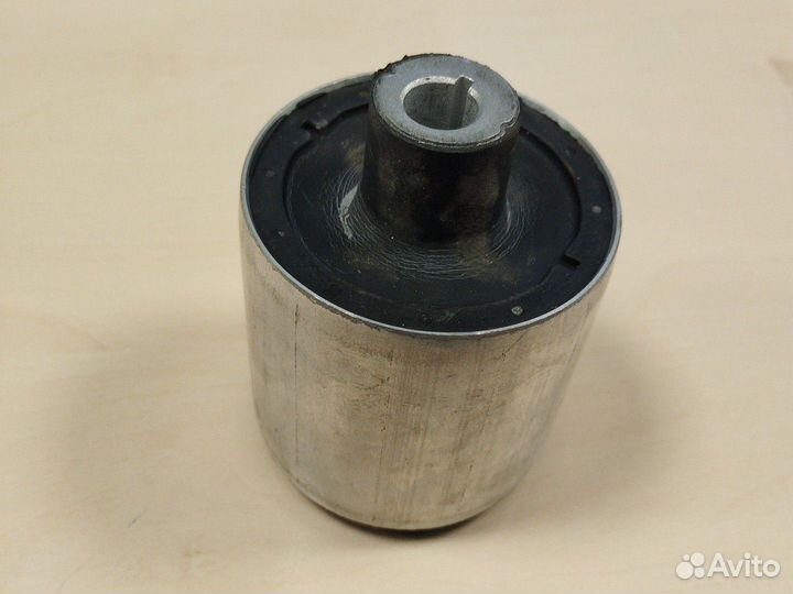 Сайлентблок рычага подвески. BMW F 30