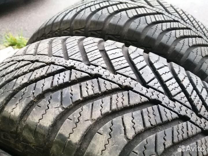 Goodyear Vector 4Seasons 195/65 R15