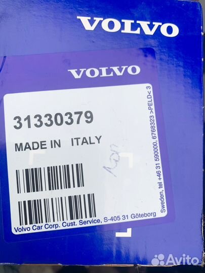 Ролик с натяжителем Volvo 31330379
