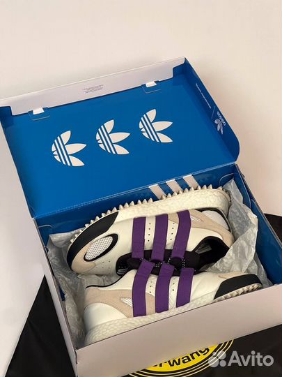 Кроссовки adidas