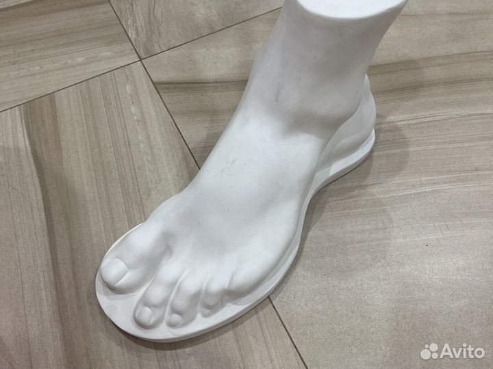 Стопа геракла из гипса