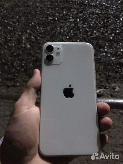 iPhone 11