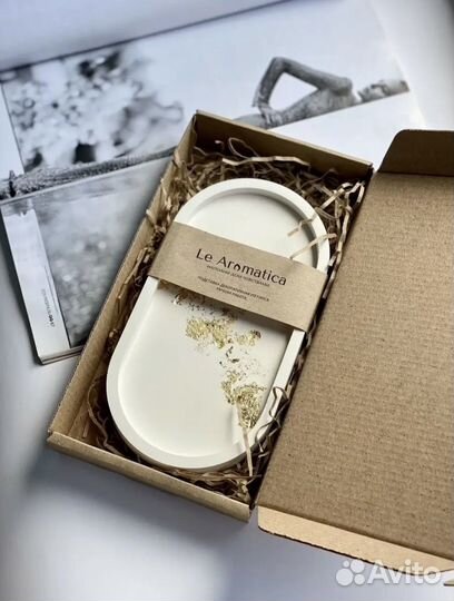 Подставка и ваза из гипса