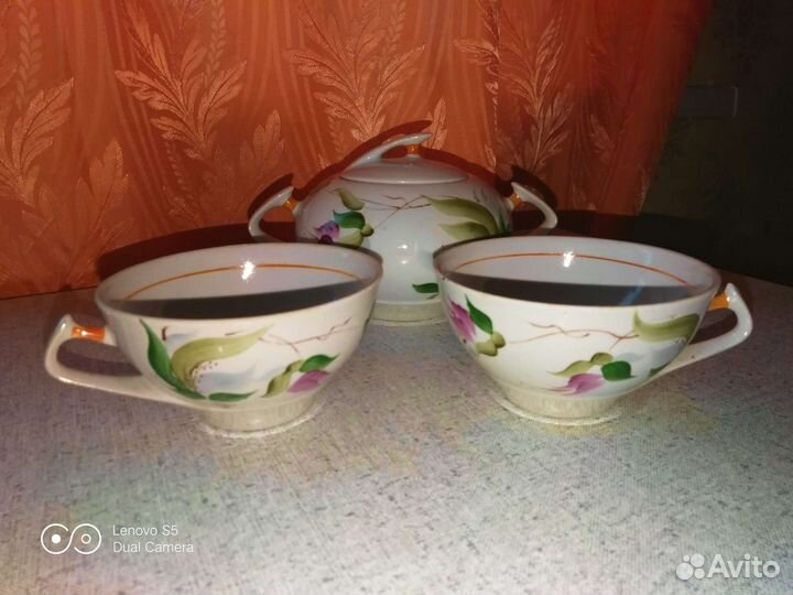 Кружки чашки бокалы