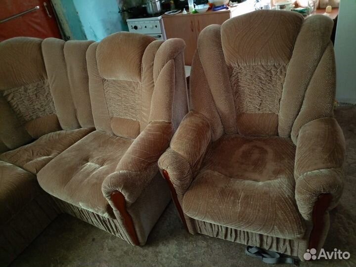 Угловой диван