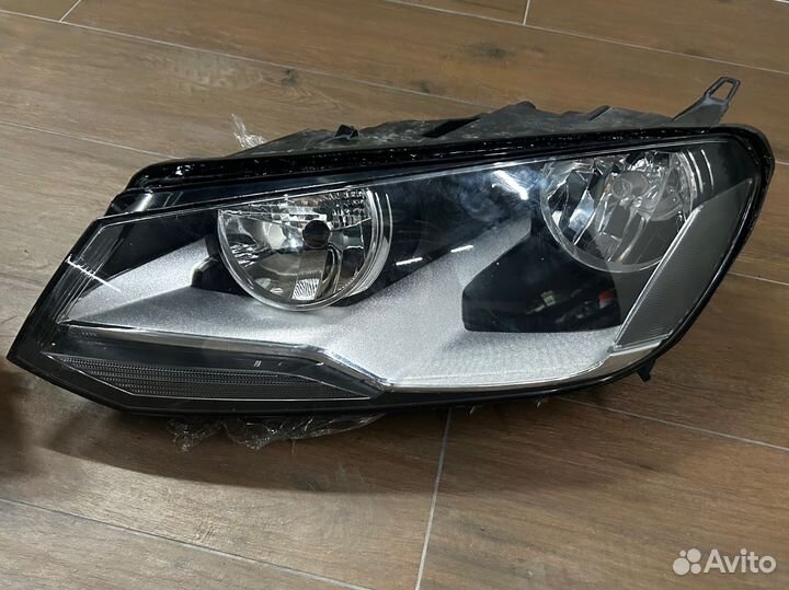 Оригиналтные Передние фары Volkswegen touareg