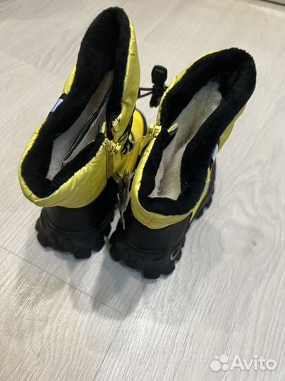 Лыжные ботинки