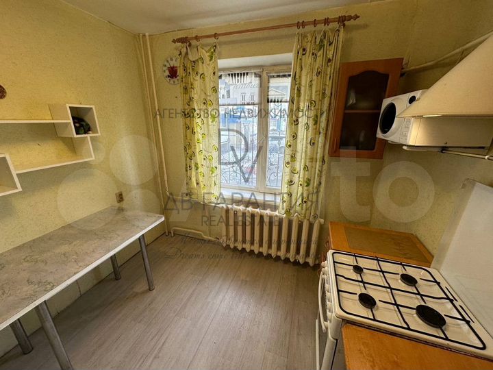 4-к. квартира, 76,5 м², 2/10 эт.