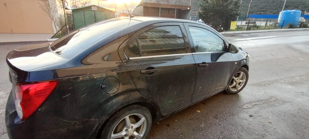 Chevrolet Aveo: фото владельца