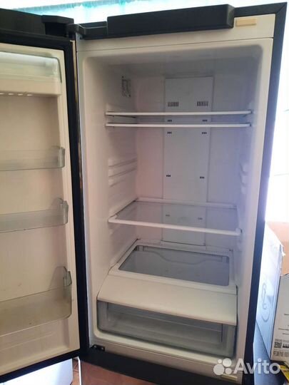 Холодильник бу работает только морозилка