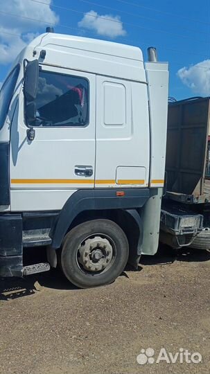 МАЗ 5440А5-330-030 с полуприцепом, 2011