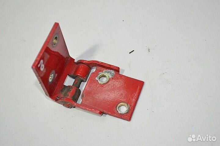 Петля люка бокового ящика кабины DAF XF105 (01.05)