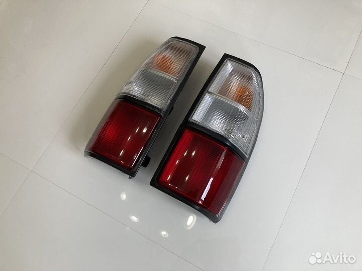 Фонарь задний (1шт) Toyota Land Cruiser Prado (90)
