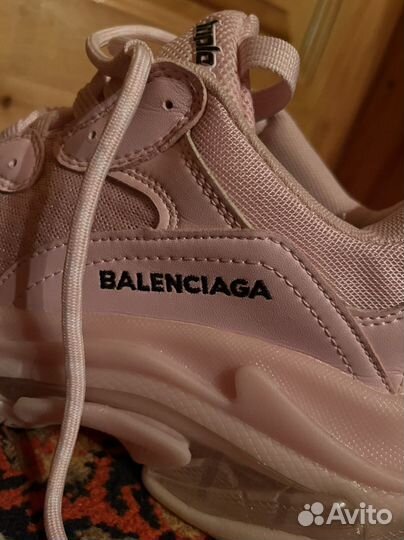 Кросовки женские