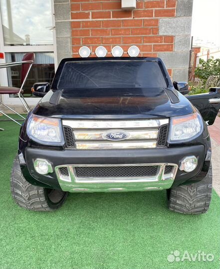 Электромобиль двухместный детский