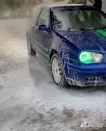 Volkswagen Golf, 1998