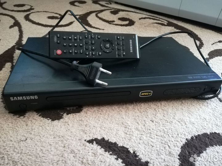 DVD проигрыватель samsung