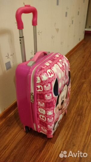 Чемодан на колесах детский бу