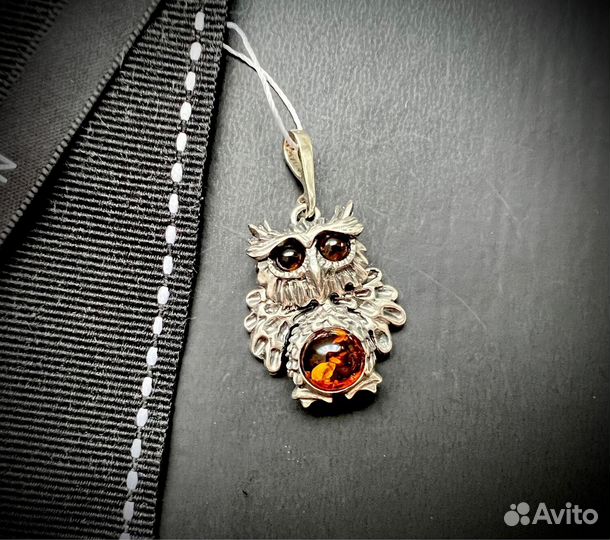 Подвеска с янтарем