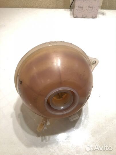 Расширительный бачок Volkswagen transporter t4