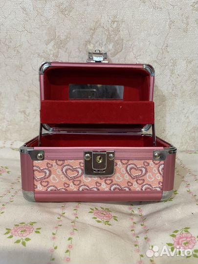 Шкатулка для ювелирных украшений