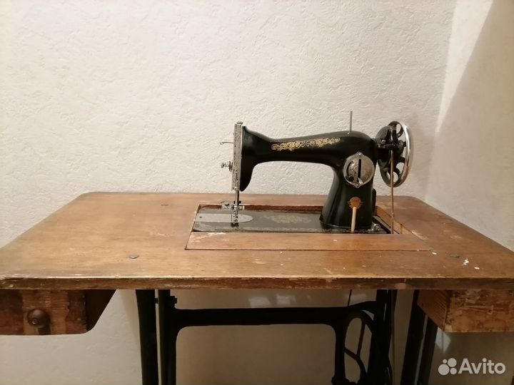 Швейная машинка
