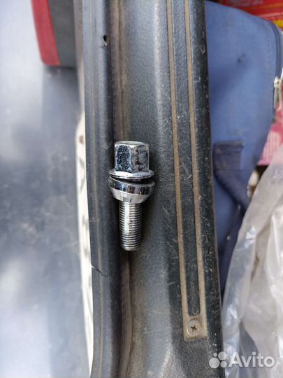 Колесные болты