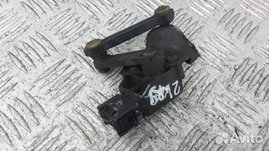 Датчик положения подвески audi Q7 (2KR09Q402)