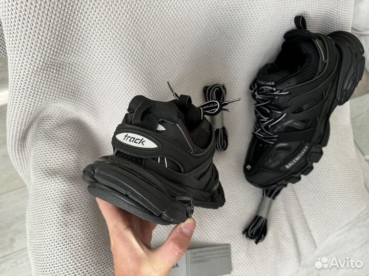 Кроссовки Balenciaga track