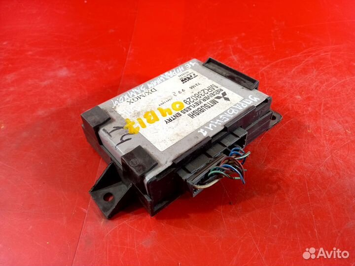 Блок управления замком для Mitsubishi Carisma