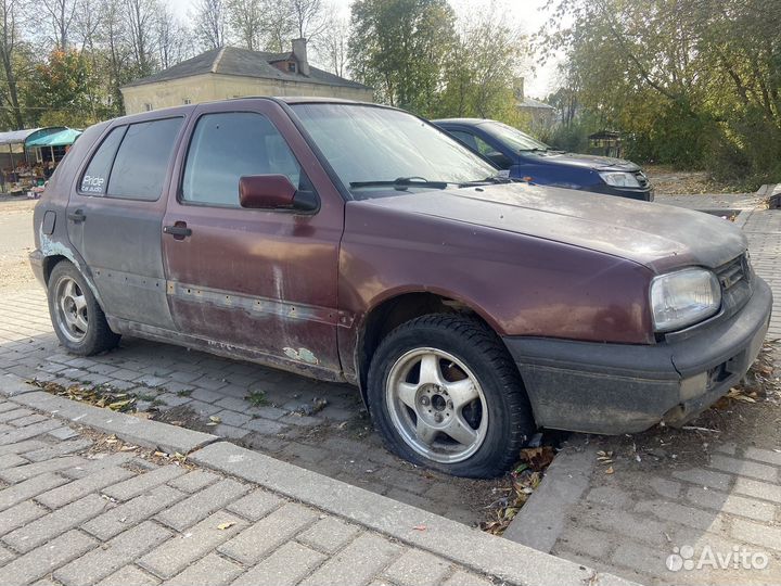 Volkswagen Golf 1.8 MT, 1998, 39000км
