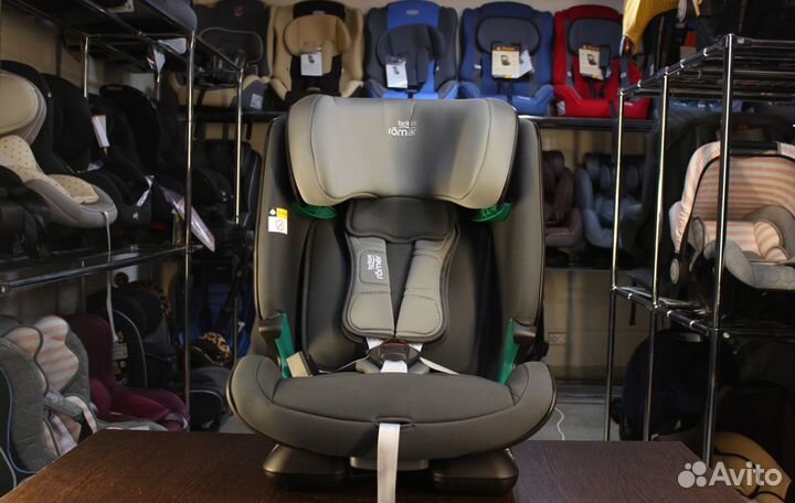 Автокресло Britax Romer Advansafix i-Size 9-36кг