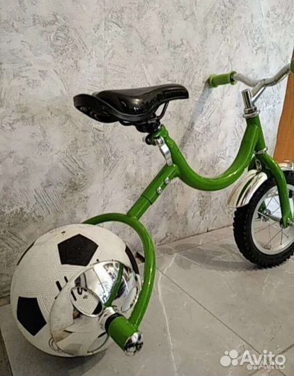 Беговел велобол