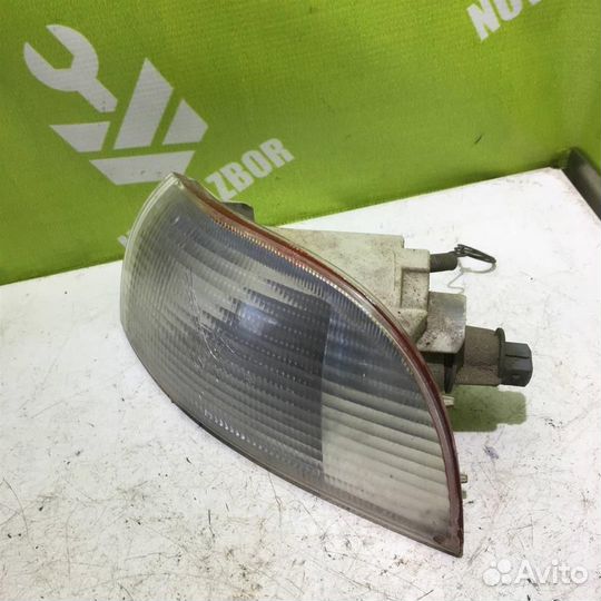 Указатель поворота левый белый Фиат Пунто 176