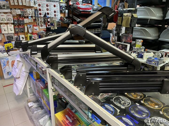 Крепления для лыж на автомобиль в ассортименте