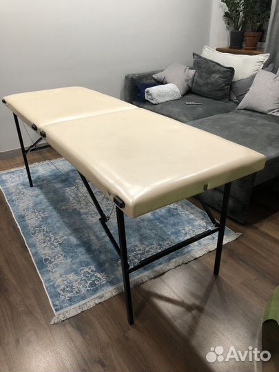 Кушетка для наращивания ресниц