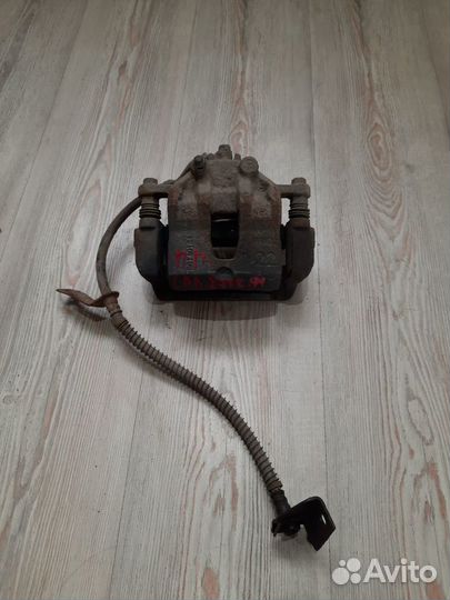 Суппорт тормозной перед Hyundai solaris Прав