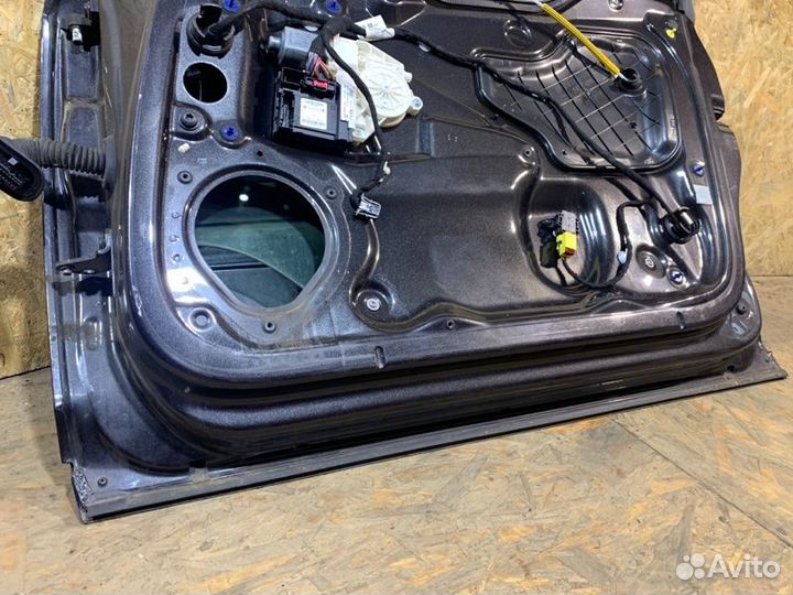 Дверь передняя правая Audi A3 8P(5хб) 2.0 CCZ