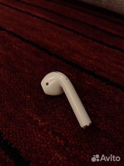 Левый наушник Airpods 2 поколения оригинал
