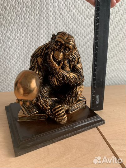 Бронзовая статуэтка