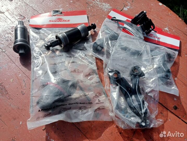 Велозапчасти(каретки,шатуны,тормоза)