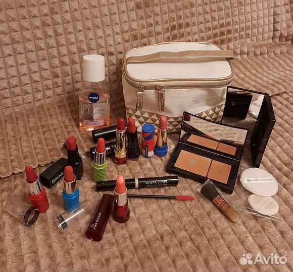Косметика б/у пакетом в косметичке