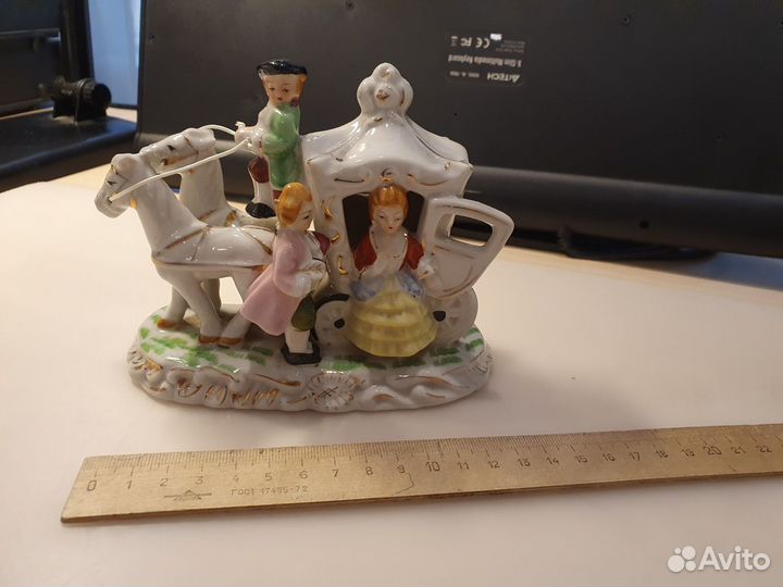 Фарфоровые статуэтки