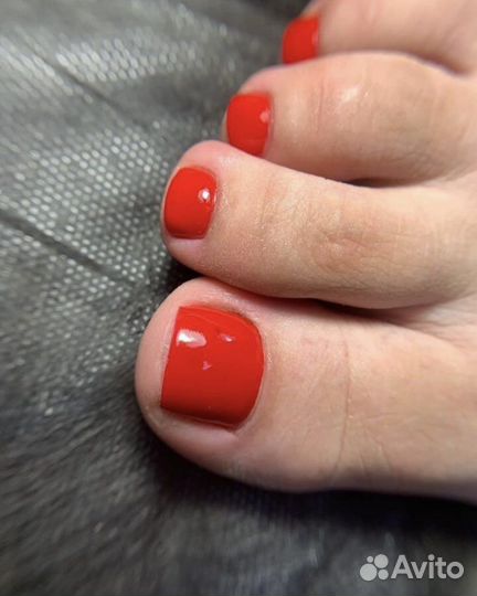 Маникюр педикюр