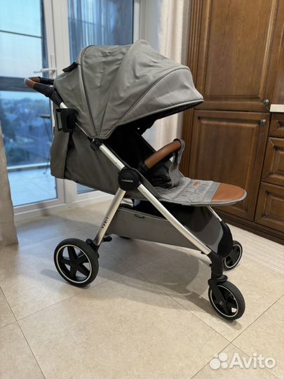 Прогулочная коляска luxmom