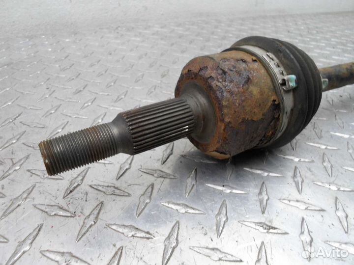 Полуось задняя правая Saturn Vue 1 21991244