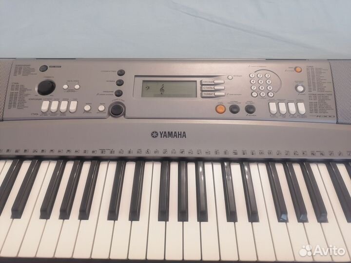 Синтезатор yamaha